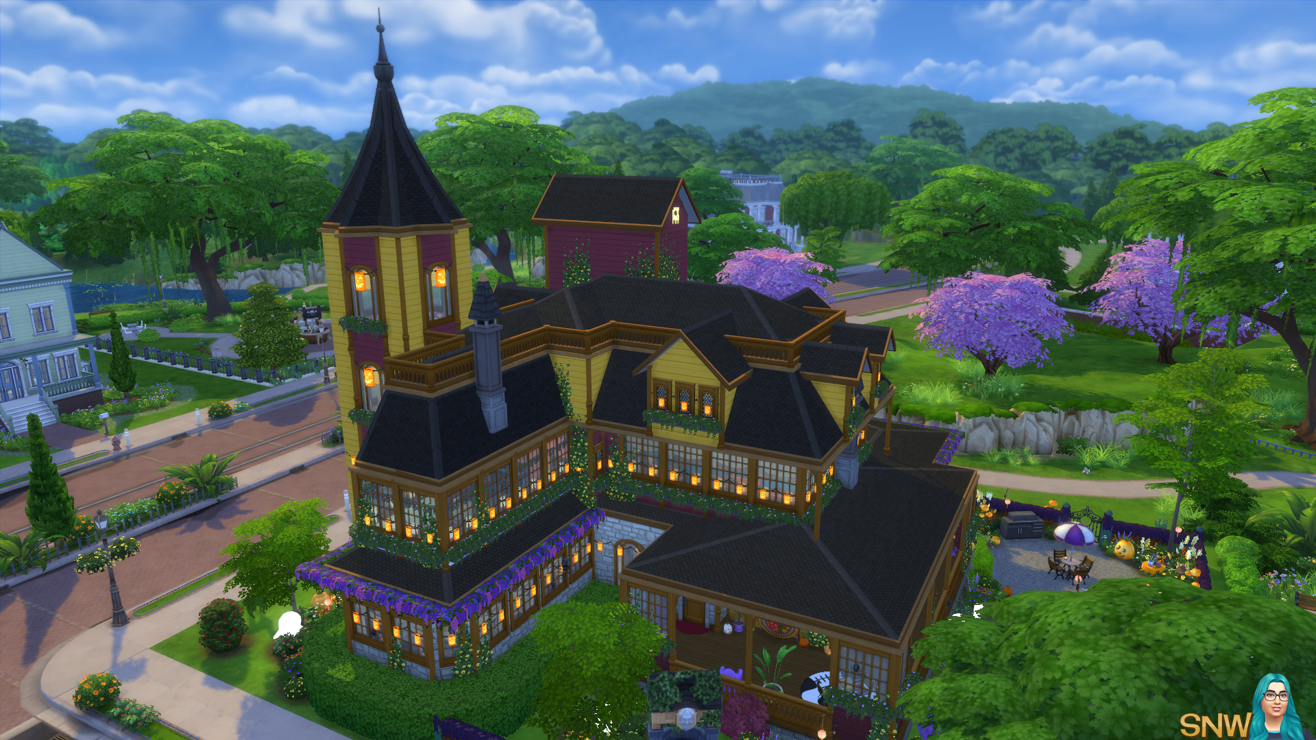 Paying someone to make me a victorian style mansion/castle or this  speedbuild